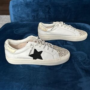 Vintage Havana Wild Leopard Sneakers Casual Fashion Shoes White Black  Wmns 7.5